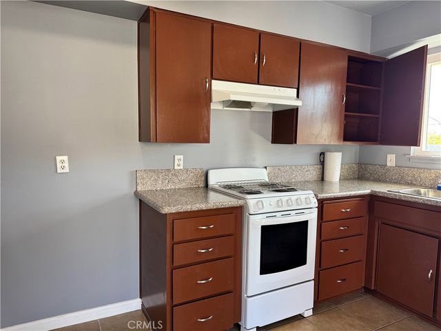 3814 Ferndale, San Bernardino, CA 92404