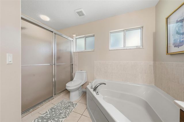 535 E PLYMOUTH AVENUE, Deland, FL 32724