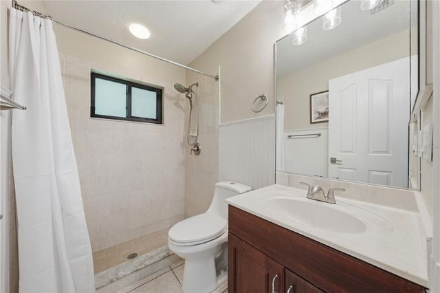 535 E PLYMOUTH AVENUE, Deland, FL 32724