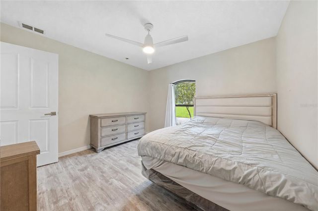 535 E PLYMOUTH AVENUE, Deland, FL 32724