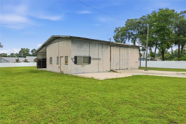 535 E PLYMOUTH AVENUE, Deland, FL 32724