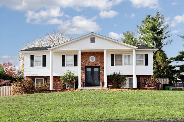 15 Stubbe Drive, Stony Point, NY 10980