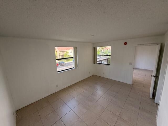 5661 Riverside Drive 203b7, Coral Springs, FL 33067