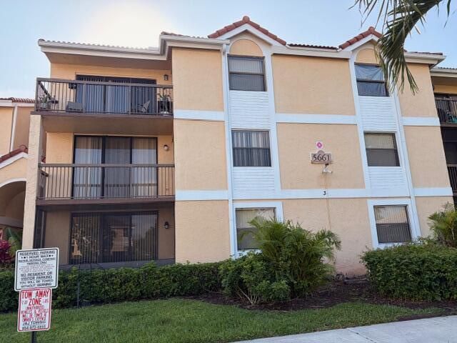 5661 Riverside Drive 203b7, Coral Springs, FL 33067