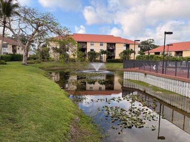 5661 Riverside Drive 203b7, Coral Springs, FL 33067