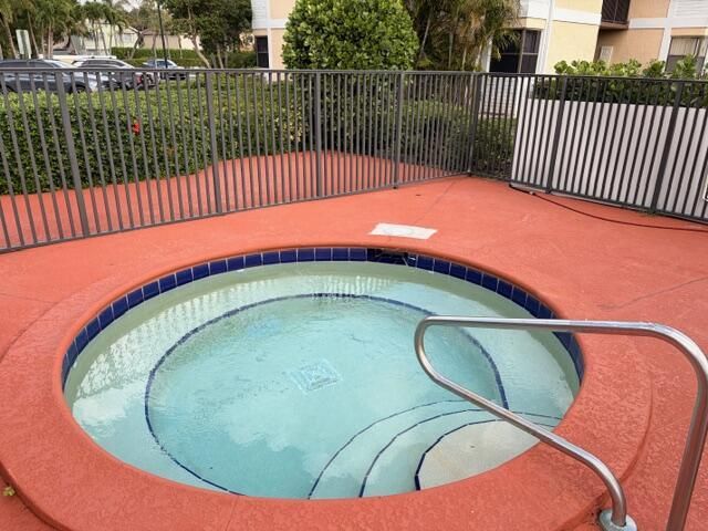 5661 Riverside Drive 203b7, Coral Springs, FL 33067