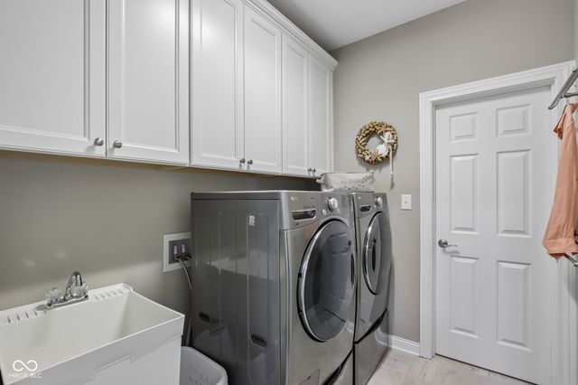 5386 Treeview Court, Noblesville, IN 46062