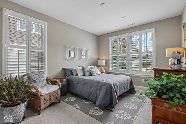 5386 Treeview Court, Noblesville, IN 46062