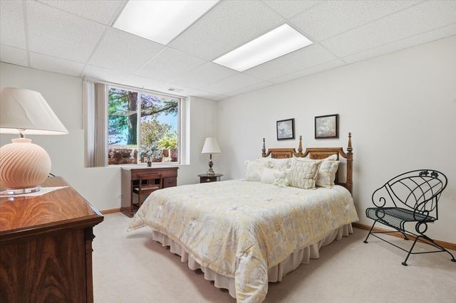 2746 N Augusta Drive, Wadsworth, IL 60083