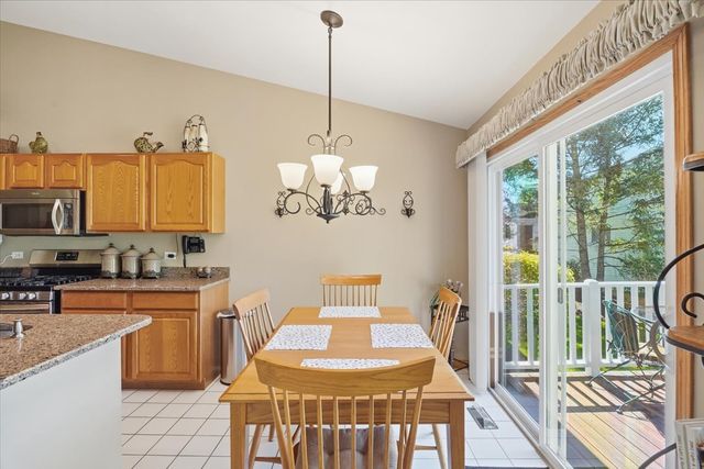 2746 N Augusta Drive, Wadsworth, IL 60083