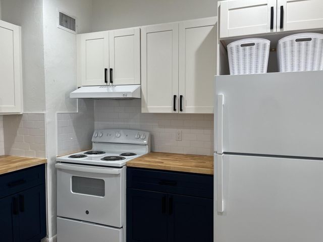 202 Southern Avenue, Fort Pierce, FL 34950