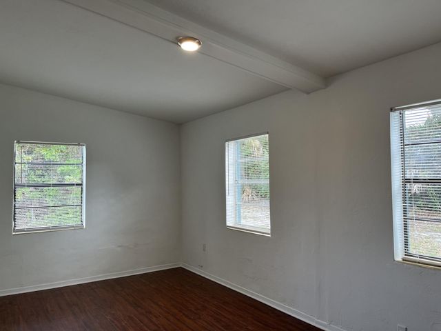 202 Southern Avenue, Fort Pierce, FL 34950