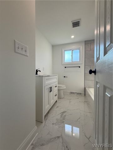 433 Dick Road, Cheektowaga, NY 14043