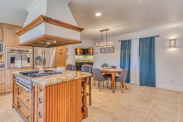 9625 Oracle Oak Place, Salinas, CA 93907