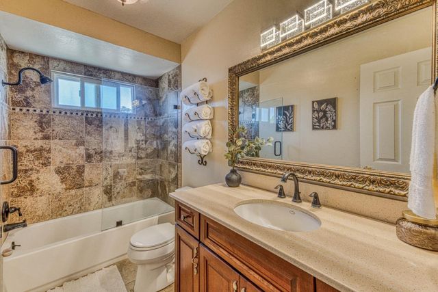 9625 Oracle Oak Place, Salinas, CA 93907