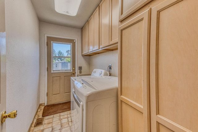 9625 Oracle Oak Place, Salinas, CA 93907