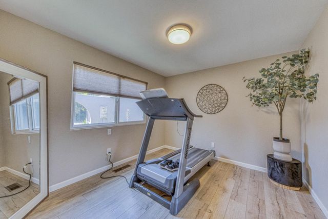9625 Oracle Oak Place, Salinas, CA 93907