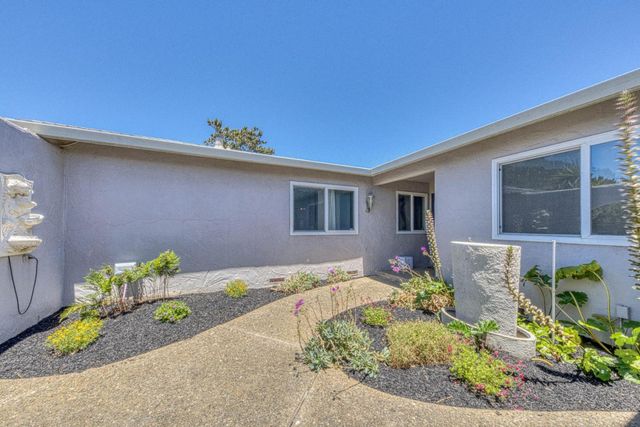 9625 Oracle Oak Place, Salinas, CA 93907