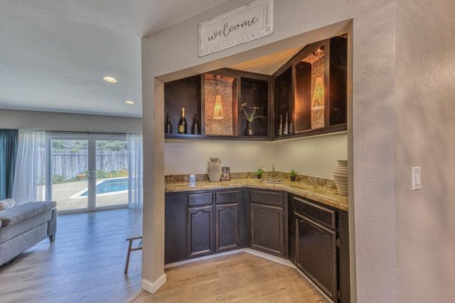9625 Oracle Oak Place, Salinas, CA 93907