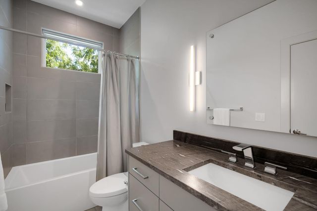 809 Bouldin Ave, Austin, TX 78704