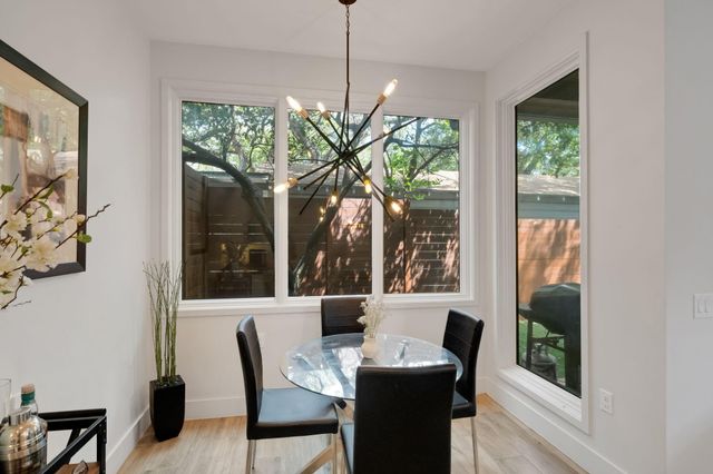 809 Bouldin Ave, Austin, TX 78704