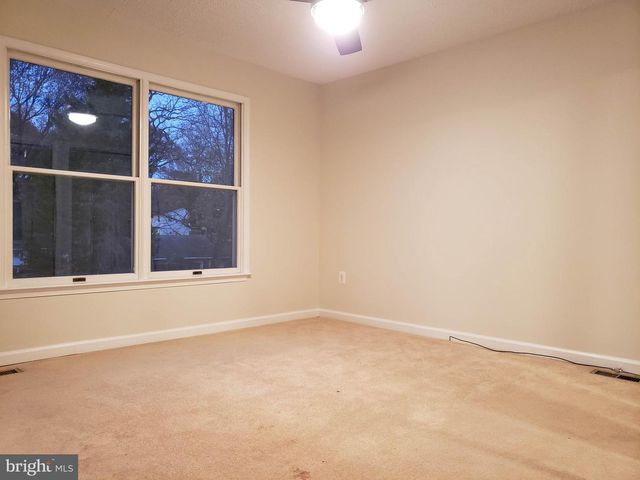 724 HILLCREST DR, Annapolis, MD 21409