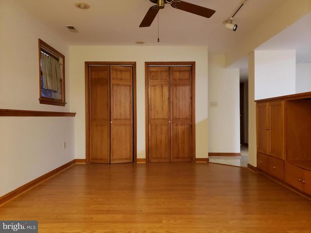 724 HILLCREST DR, Annapolis, MD 21409