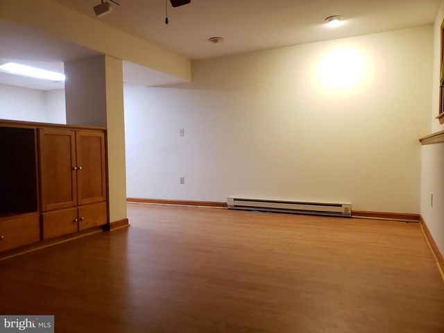 724 HILLCREST DR, Annapolis, MD 21409