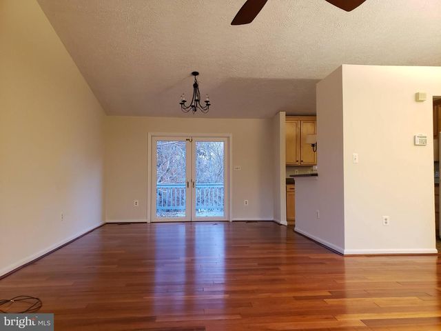 724 HILLCREST DR, Annapolis, MD 21409