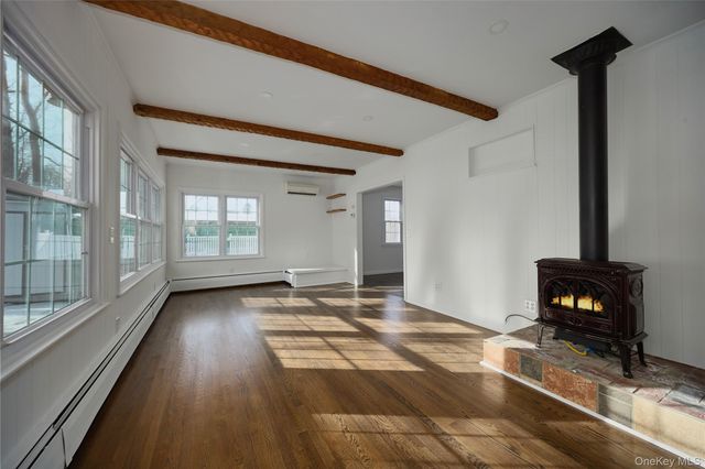 354 Van Wagner Road, Poughkeepsie, NY 12603