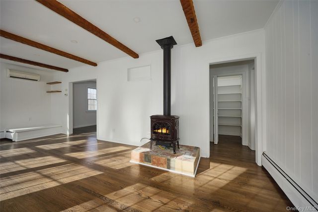 354 Van Wagner Road, Poughkeepsie, NY 12603