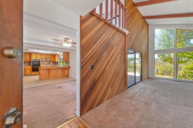1386 Lakehills Dr, El Dorado Hills, CA 95762
