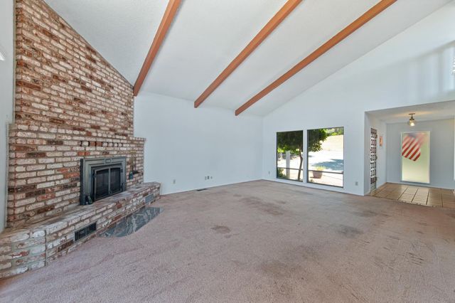 1386 Lakehills Dr, El Dorado Hills, CA 95762