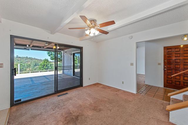 1386 Lakehills Dr, El Dorado Hills, CA 95762
