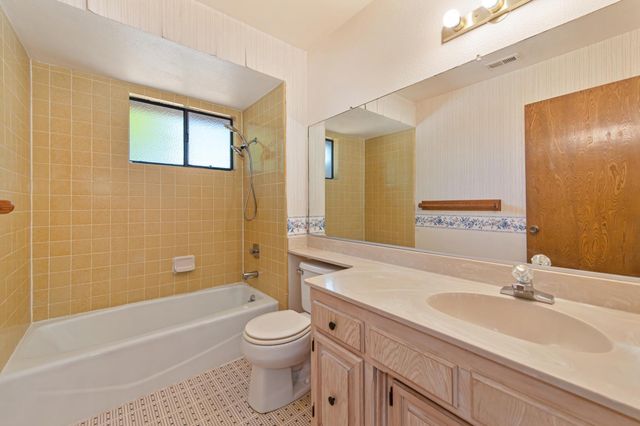 1386 Lakehills Dr, El Dorado Hills, CA 95762