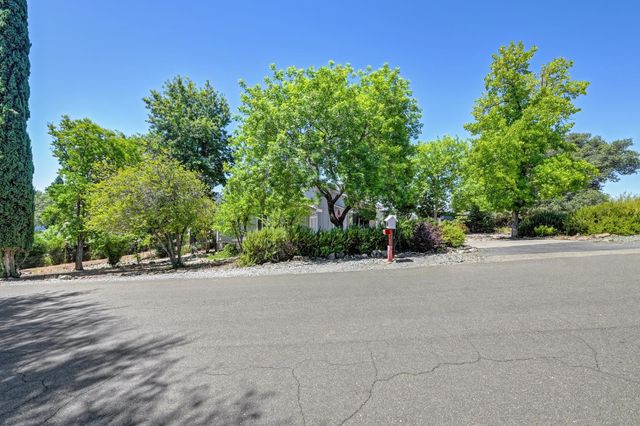 1386 Lakehills Dr, El Dorado Hills, CA 95762