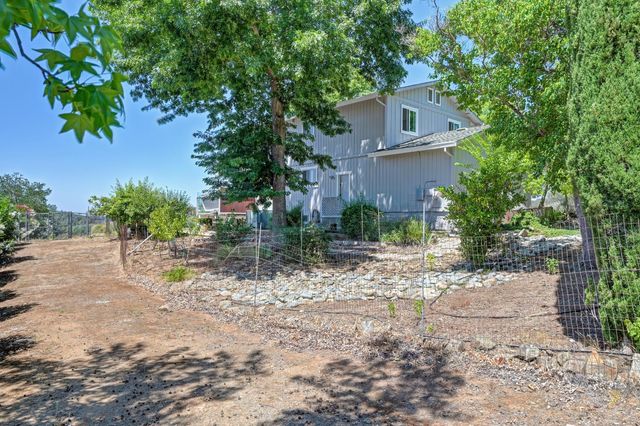 1386 Lakehills Dr, El Dorado Hills, CA 95762