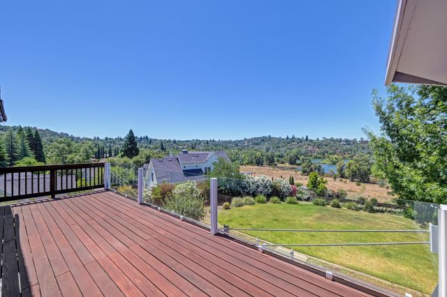 1386 Lakehills Dr, El Dorado Hills, CA 95762