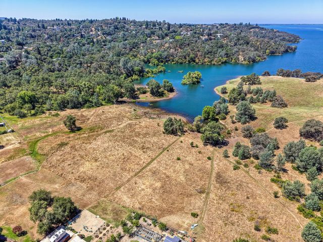 1386 Lakehills Dr, El Dorado Hills, CA 95762