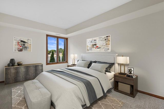 N84W15750 Ridge ROAD #204, Menomonee Falls, WI 53051