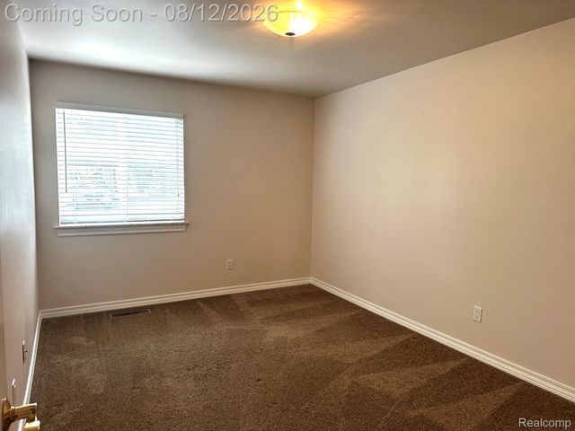 4932 Lake Point Drive, Waterford Charter Township, MI 48329