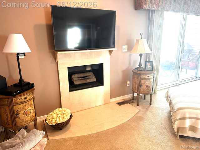 4932 Lake Point Drive, Waterford Charter Township, MI 48329
