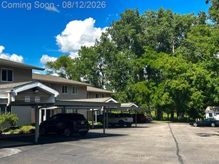 4932 Lake Point Drive, Waterford Charter Township, MI 48329