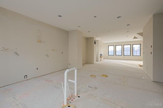 4236 Parkview Drive, Blue Ash, OH 45242