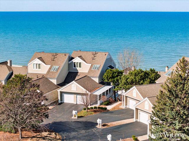 736 Spyglass Hill 27, Holland, MI 49424