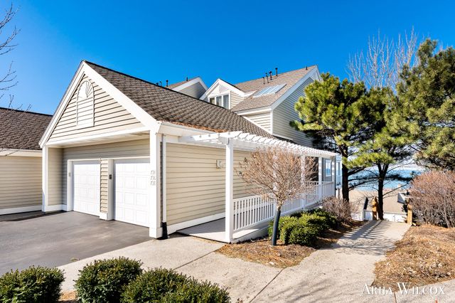 736 Spyglass Hill 27, Holland, MI 49424