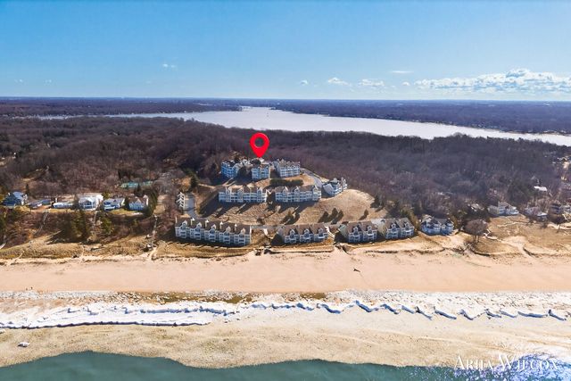 736 Spyglass Hill 27, Holland, MI 49424