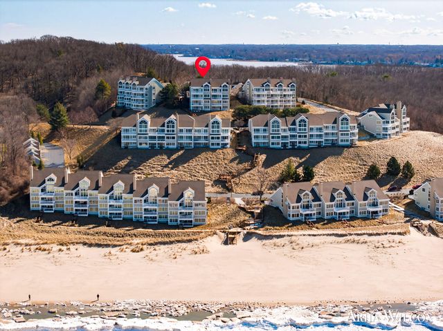 736 Spyglass Hill 27, Holland, MI 49424