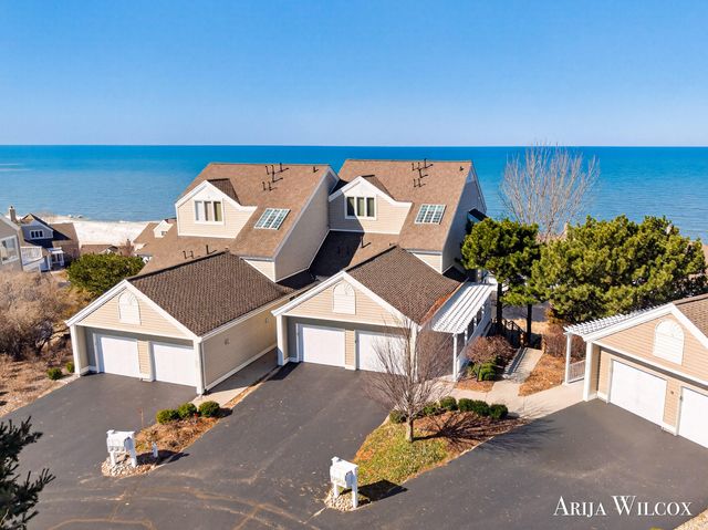 736 Spyglass Hill 27, Holland, MI 49424