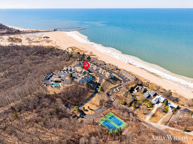 736 Spyglass Hill 27, Holland, MI 49424